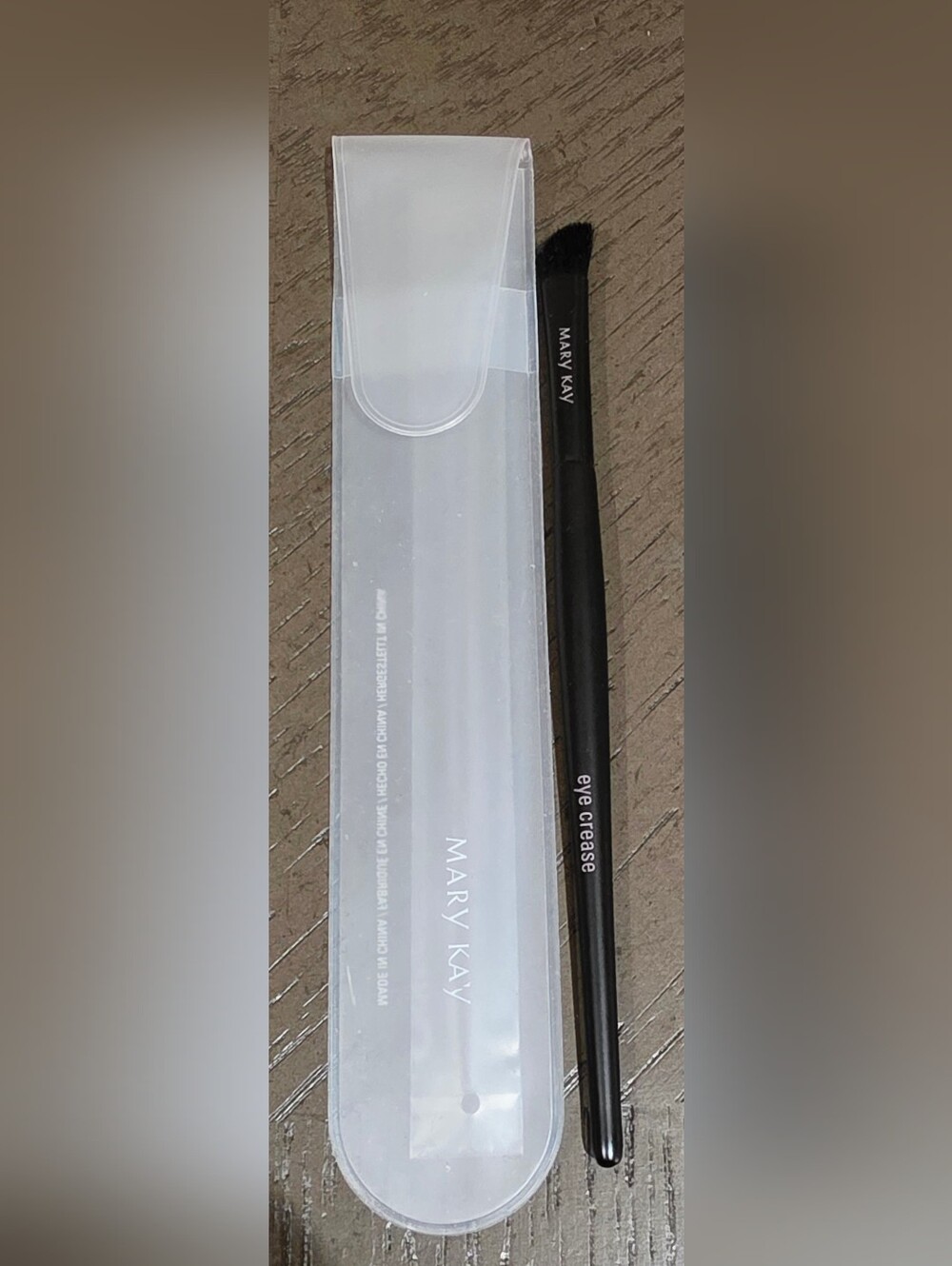 Mary Kay Black Eye Crease Brush with Clear Case